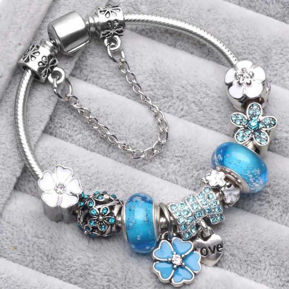Flower Charm Bracelet - Picture 1 of 3